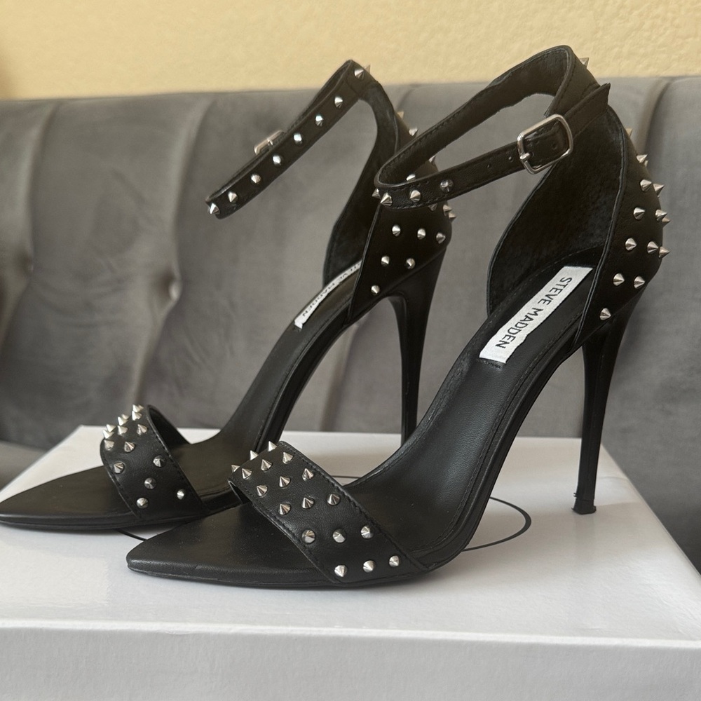 Steve Madden Black Spiked Heels